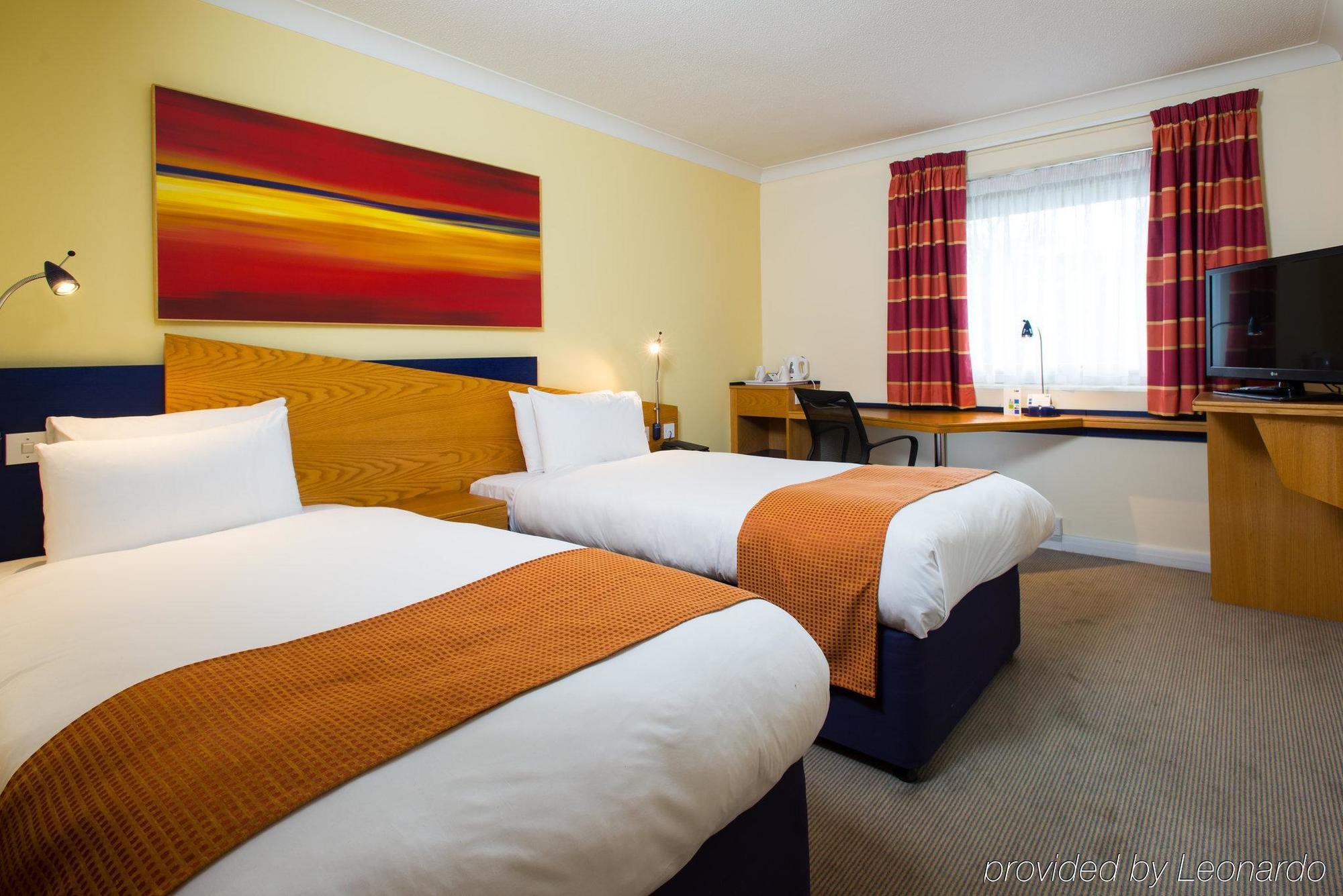 Отель Express Birmingham By Ihg 3*