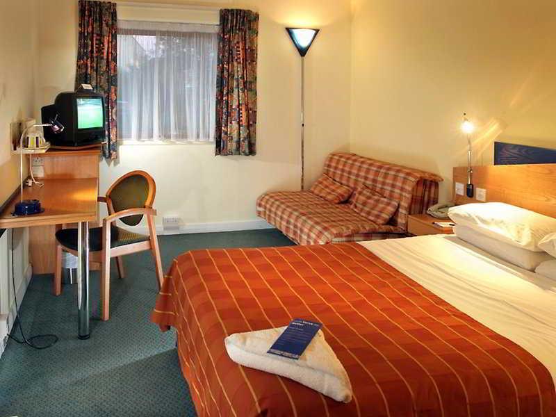Express Birmingham By Ihg Олдбери