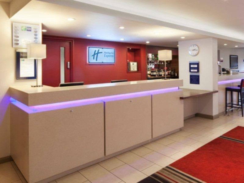 Express Birmingham By Ihg Олдбери