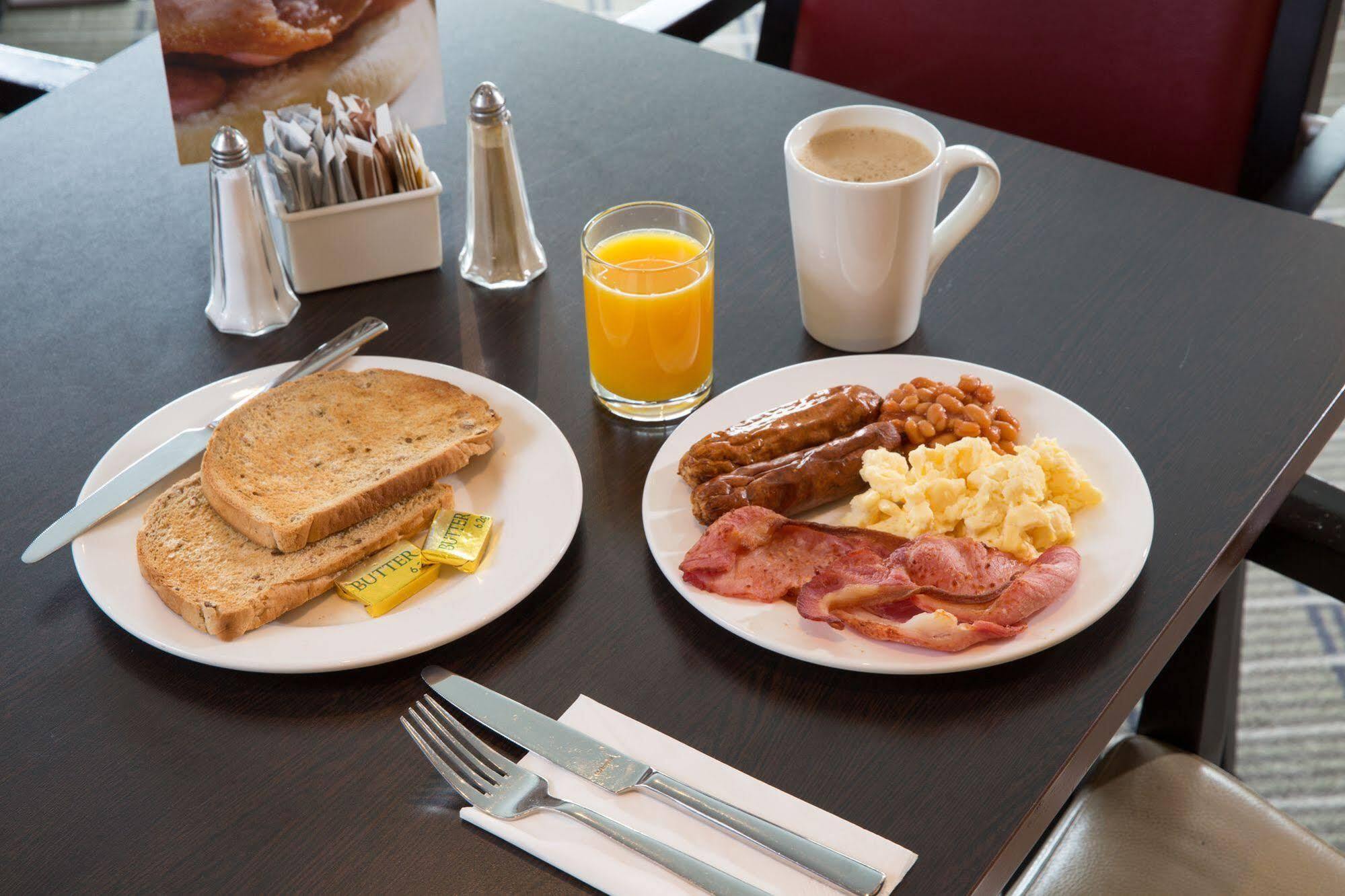 Express Birmingham By Ihg 3* Олдбери